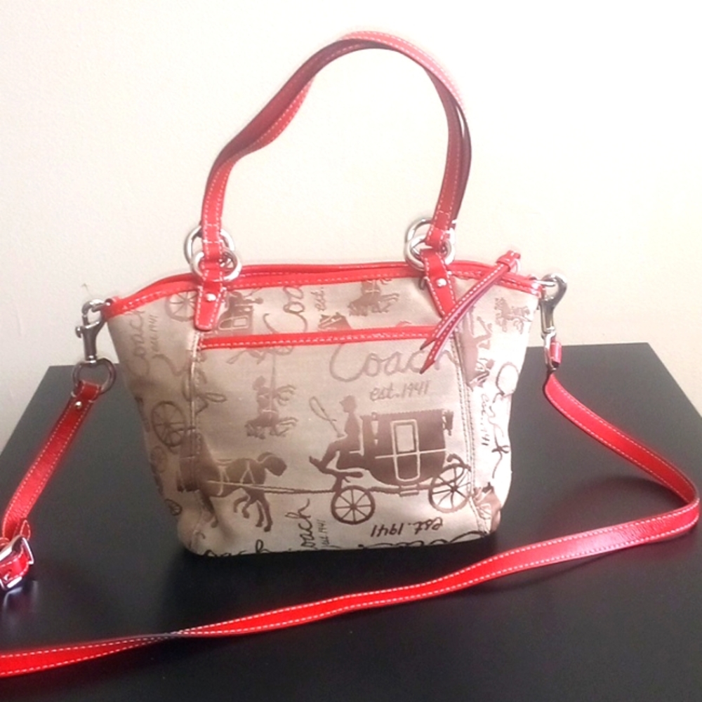 Coach - Picture 2 of 6